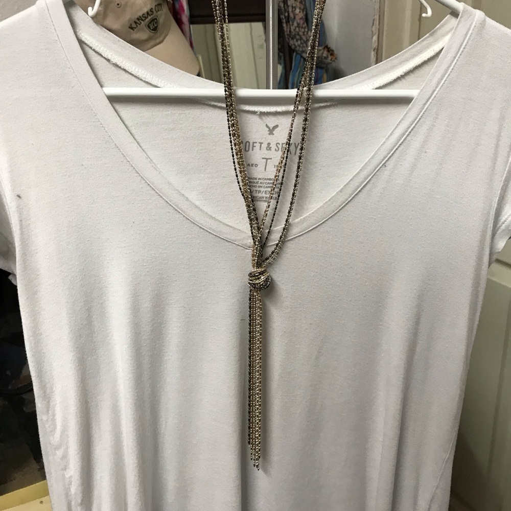 Long beaded tied necklace